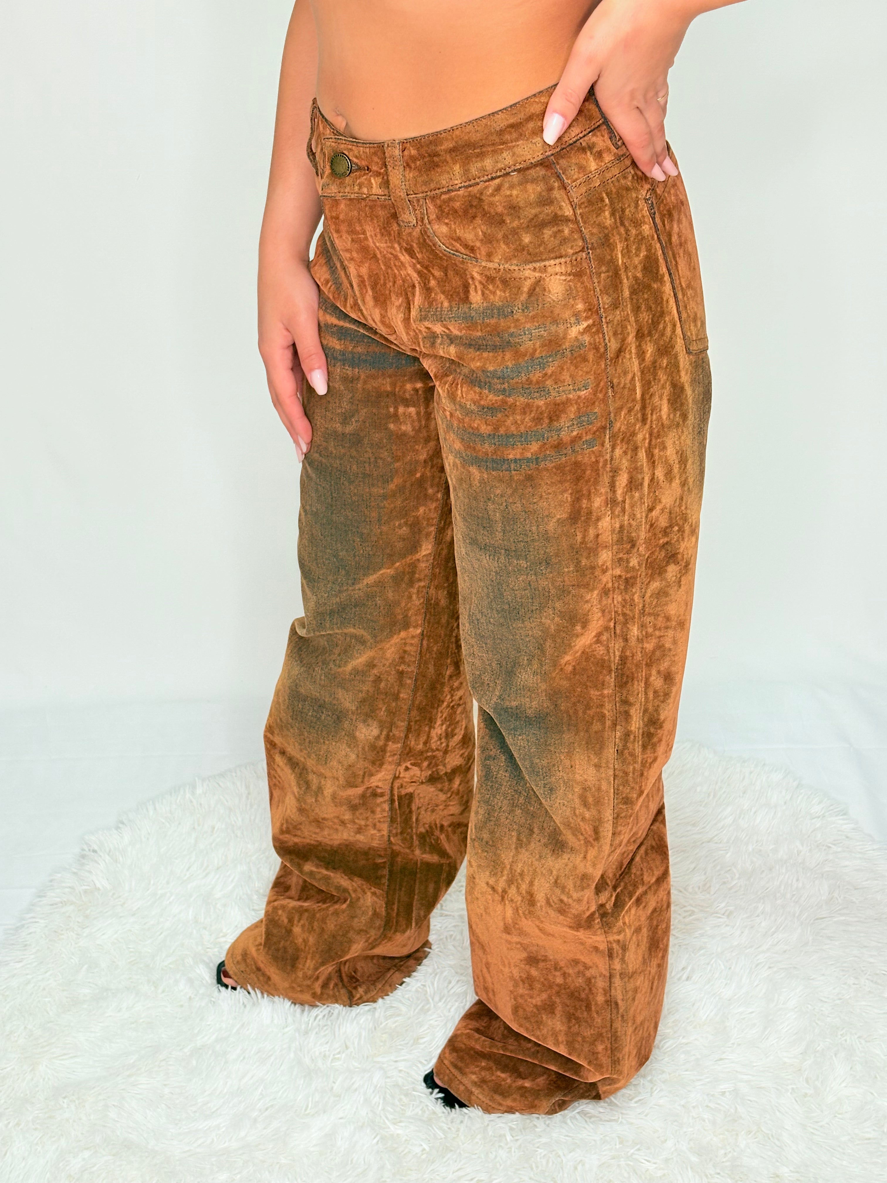 Velvet Brown Wide Jeans – Pantaloni effetto velluto lavato marrone bruciato | No Art Boutique