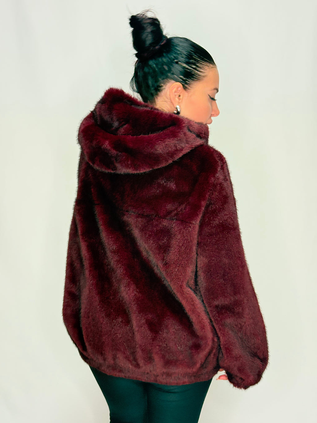 Pelliccia con Cappuccio